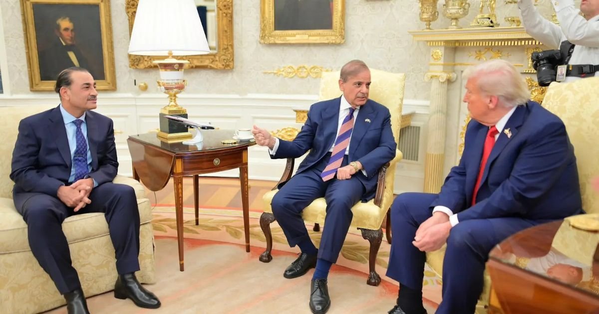 Asim Munir with Donald Trump