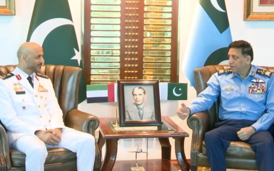 UAE Naval Commander Meets Pakistan’s Air Chief at Air Headquarters