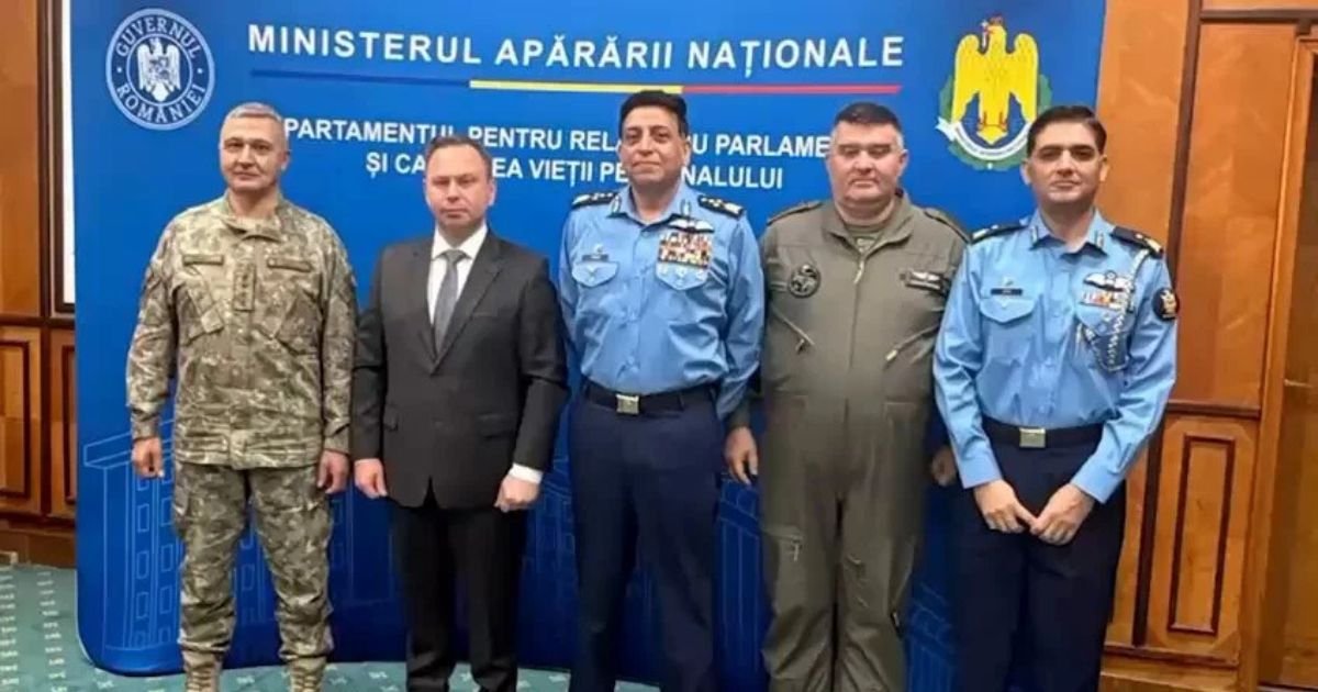 ACM Zaheer Ahmed Baber, met Eduard Bachide, State Secretary of Defence, and General Gheorgiță Vlad, Romanian Chief of Defence