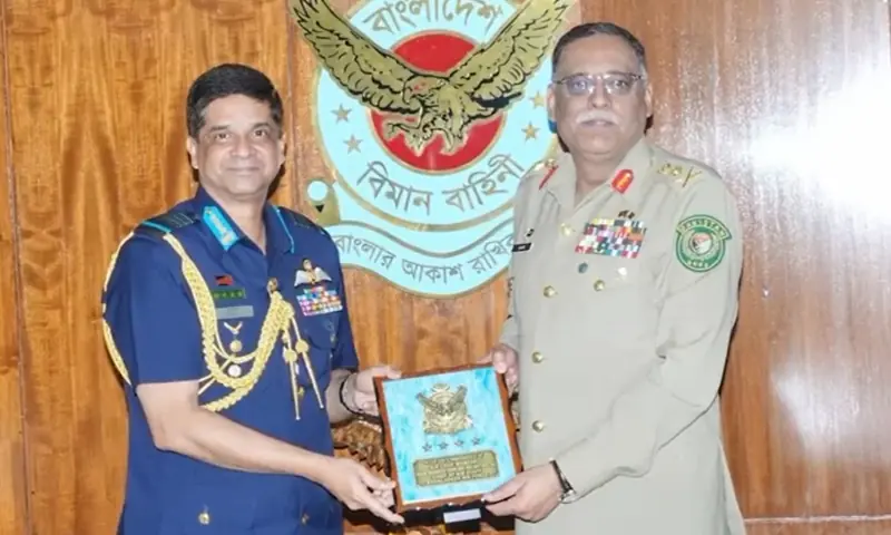 CJCSC Gen Shamshad, Bangladesh’s Air and Navy Chiefs Agree to Deepen Defence Cooperation