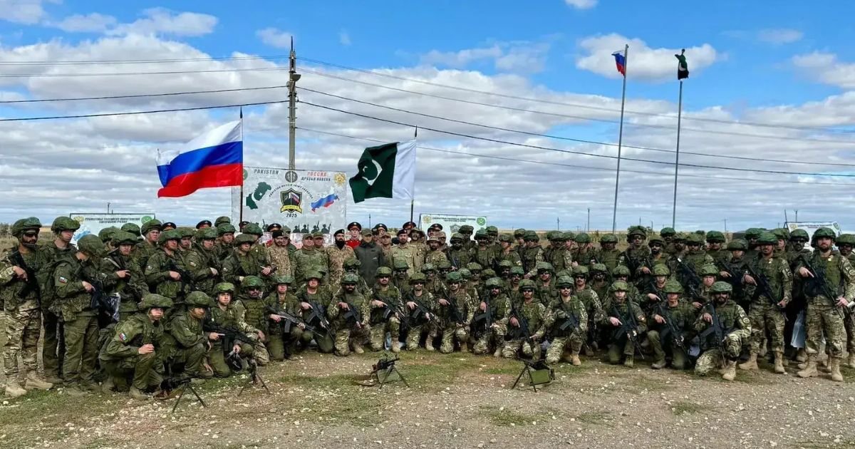 Pakistan and Russia Army