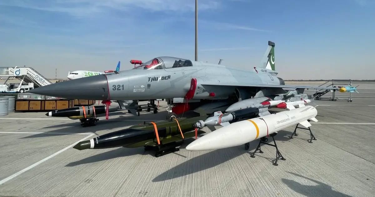 JF-17 Thunder Block III Steals the Show at Dubai Airshow 2025 After RIAT Triumph