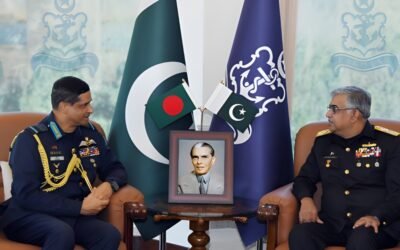 Air Chief Marshal Hasan Mahmood Khan Meets Naval Chief Admiral Naveed Ashraf