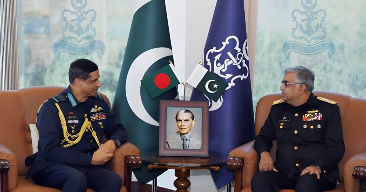 Air Chief Marshal Hasan Mahmood Khan Meets Naval Chief Admiral Naveed Ashraf