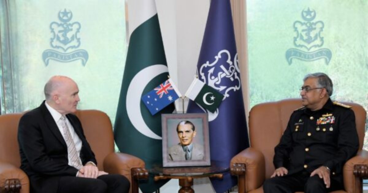 Australian High Commissioner Calls on Chief of the Naval Staff at Naval Headquarters
