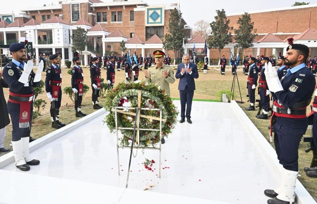 Field Marshal laid a wreath at the Police Martyrs’ Monument and offered Fateha, paying solemn tribute to the Shuhada of the Police who laid down their lives in the line of duty while safeguarding peace, upholding the rule of law, and ensuring public safety across the country.