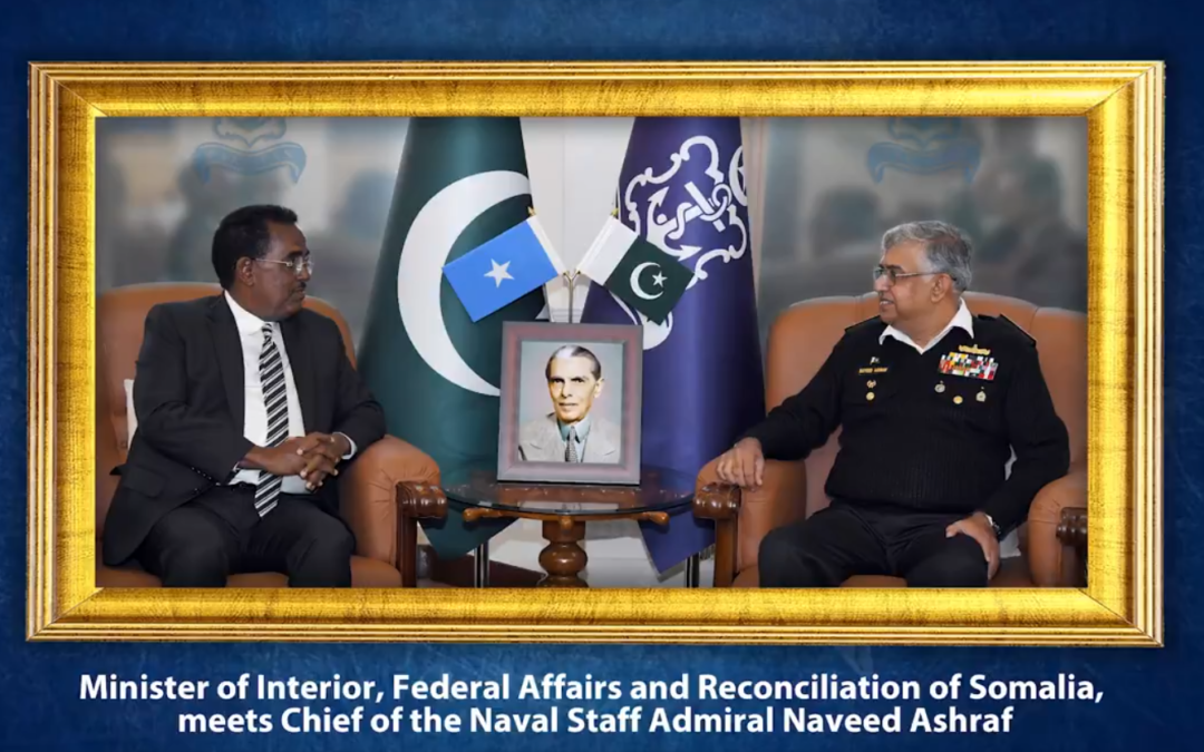 Somali Interior Minister Meets Naval Chief at Naval Headquarters