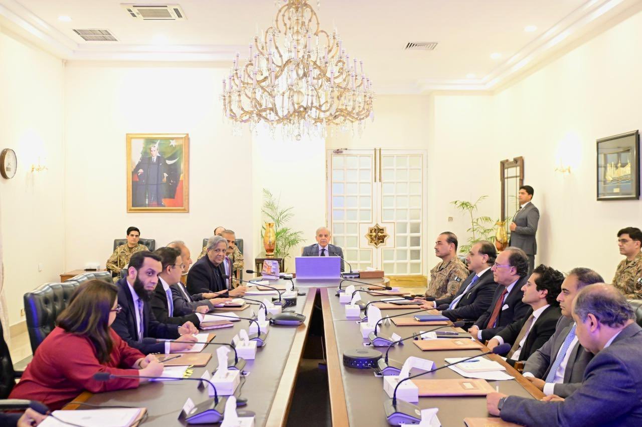 PM Shehbaz Chairs Emergency Energy Meeting Field Marshal Asim Munir Joins Assessment of Gulf Crisis Impact