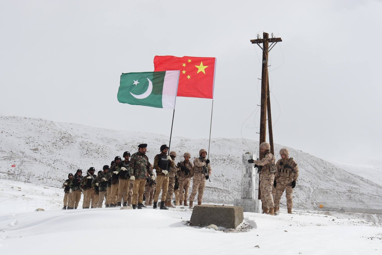 Pakistani and Chinese Forces Conduct Joint Patrol at Khunjerab Pass